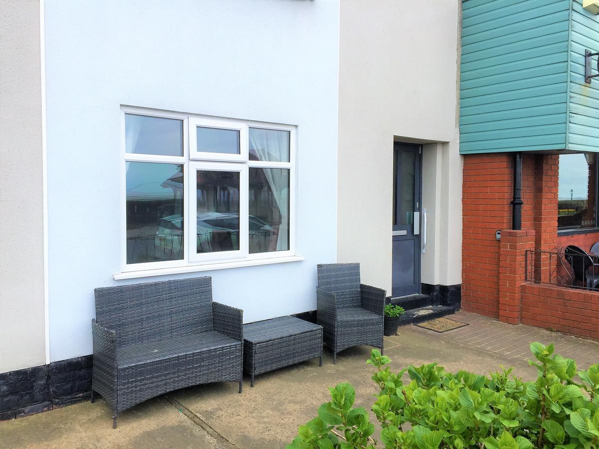 Lovely Sea Front House In Cleethorpes - Sleeps 6 Екстер'єр фото